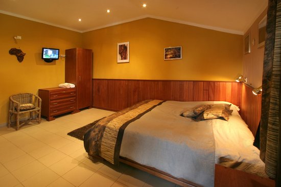 Midrange lodges in Congo